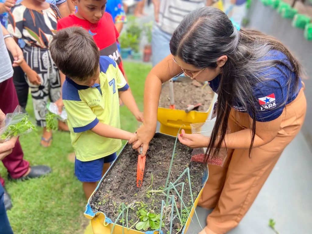 Autistas participam de atividade ambiental no Pará