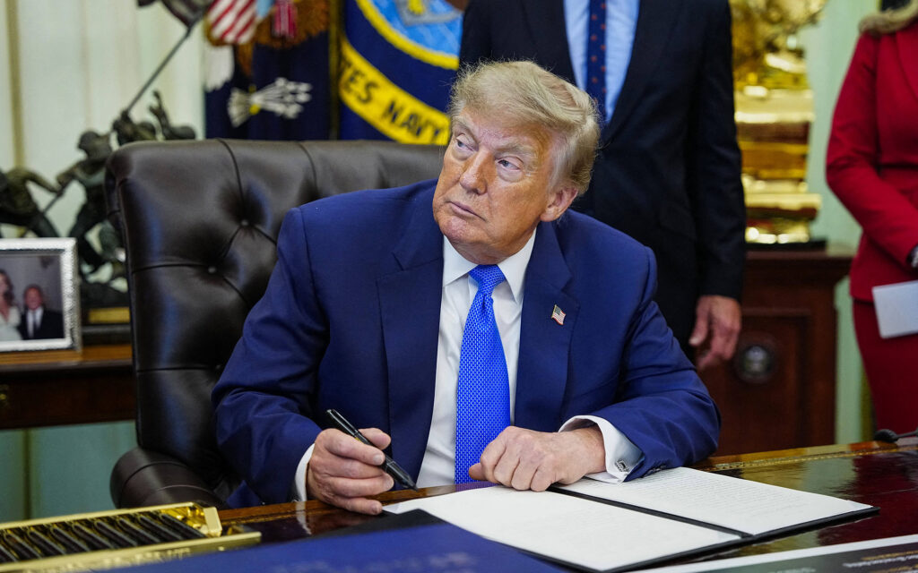 Médicos e especialistas rebatem declarações de Trump sobre autismo