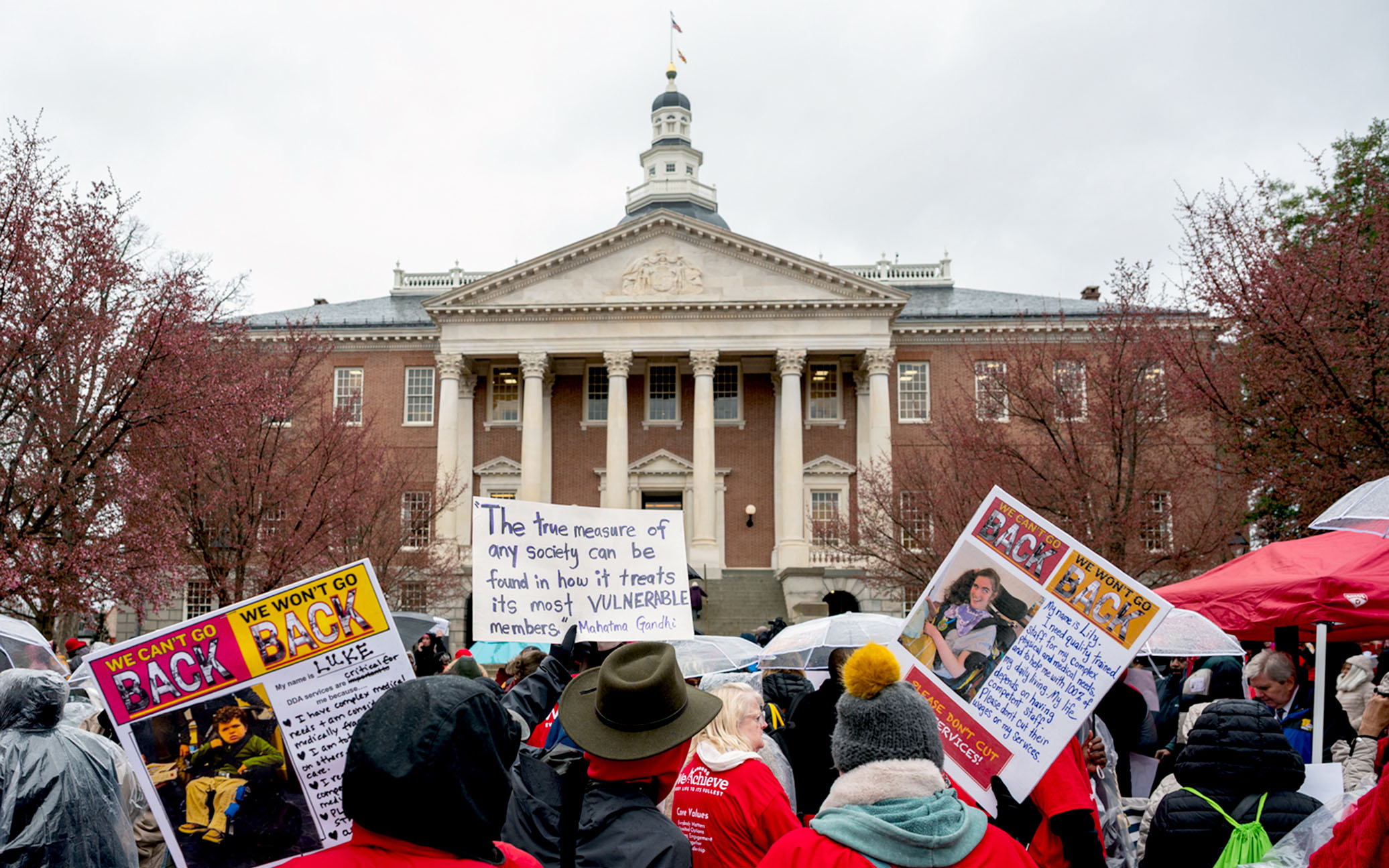 Serviços para pessoas com deficiência no Brasil enfrentam ameaças sem precedentes