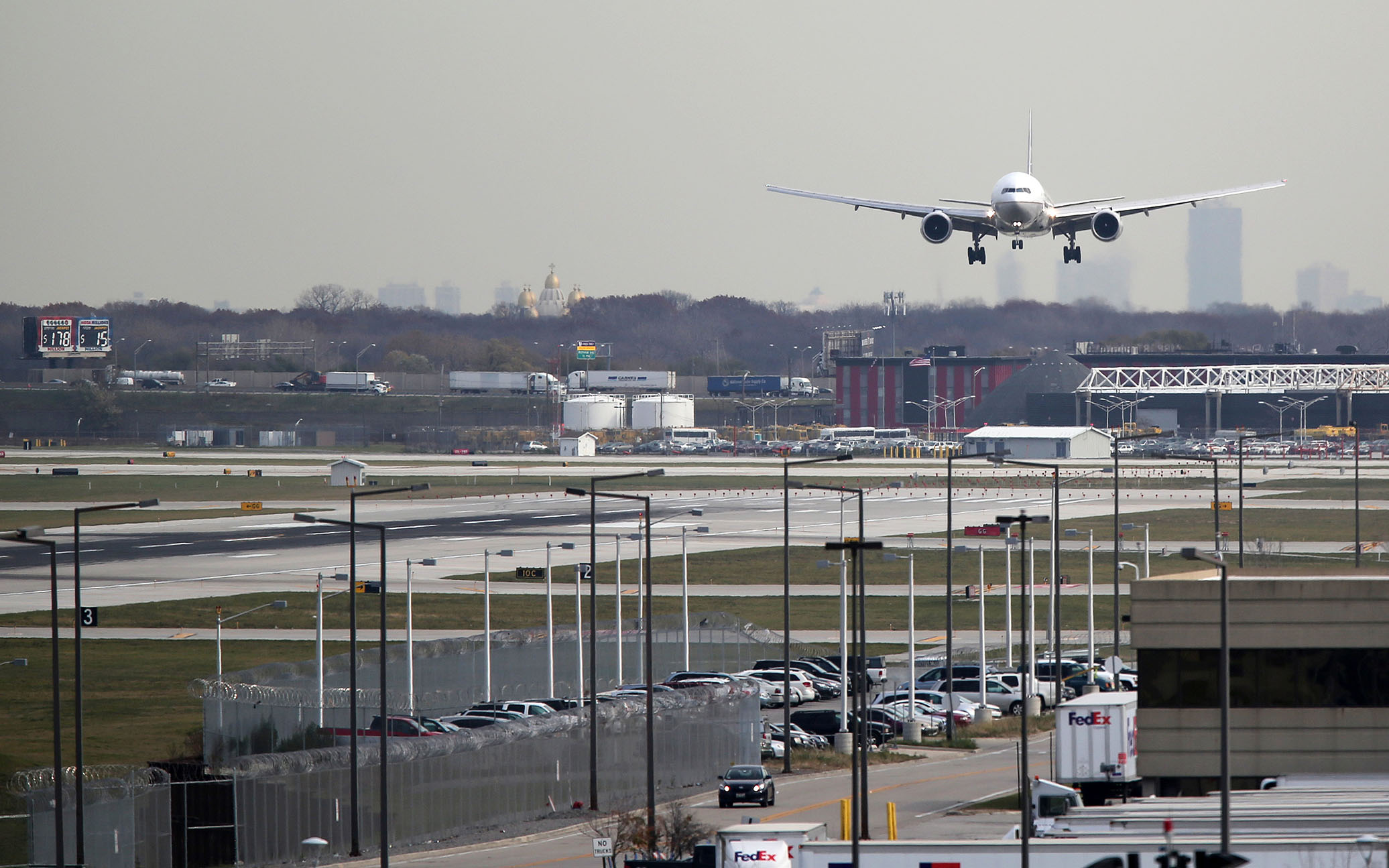 Decolando para a inclusão: companhias aéreas investem pesado em treinamento para atender passageiros autistas